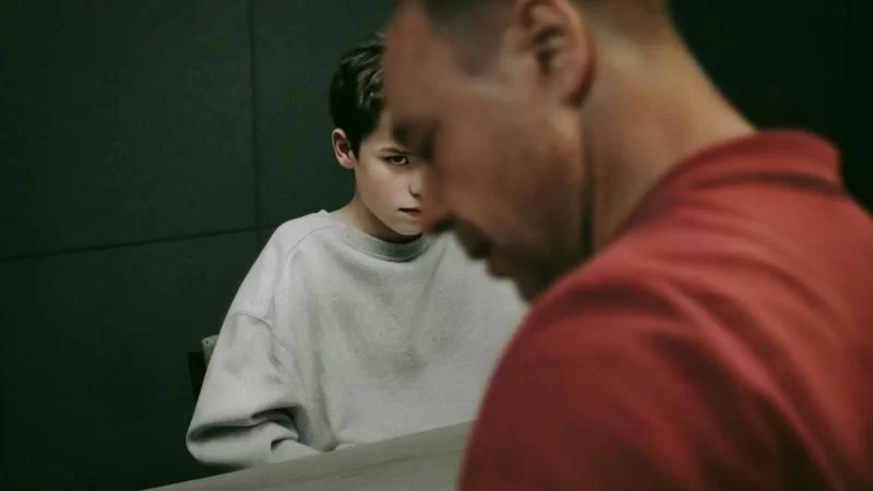 Adolescencia y los efectos de los celulares y las redes sociales en la Salud Mental