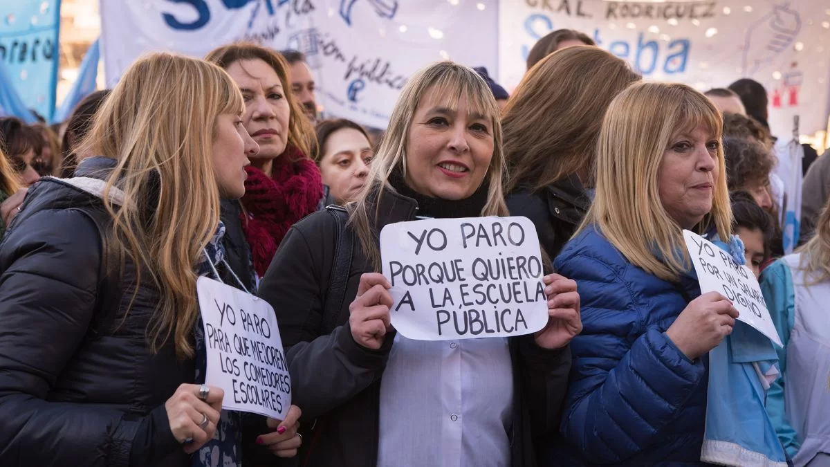 Los sindicatos docentes adhirieron en todas las provincias al Paro General