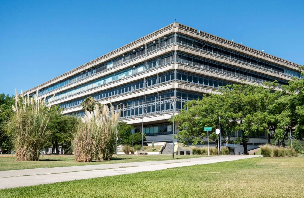 La UBA continúa destacando en el ranking mundial con 5 carreras entre las 50 mejores