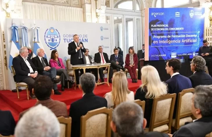 Tucumán se postula como pionera en capacitación en Inteligencia Artificial a docentes