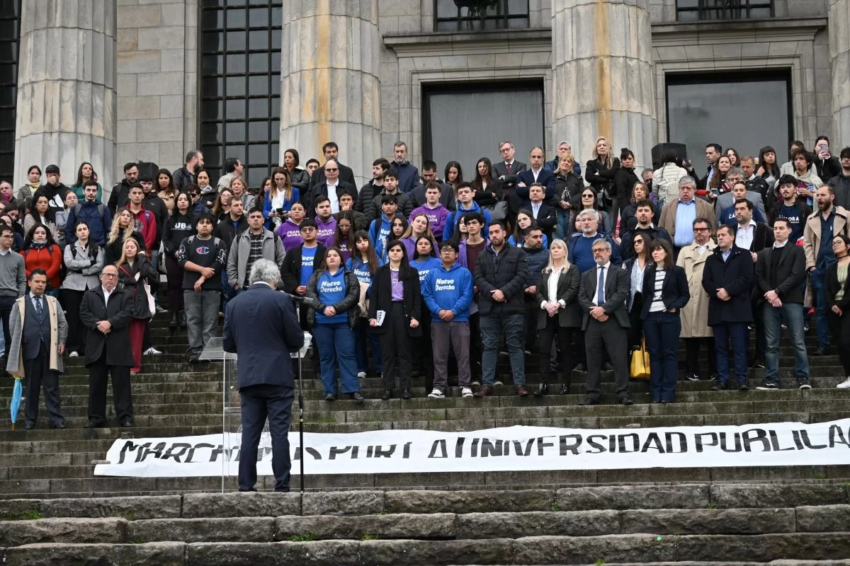 La universidad pública marcha contra el veto de Milei