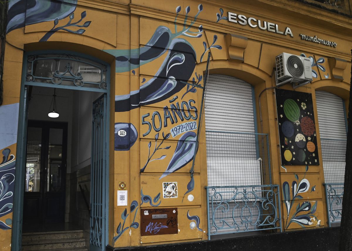 Mundo Nuevo, en la calle Serrano al 500, en pleno Villa Crespo.