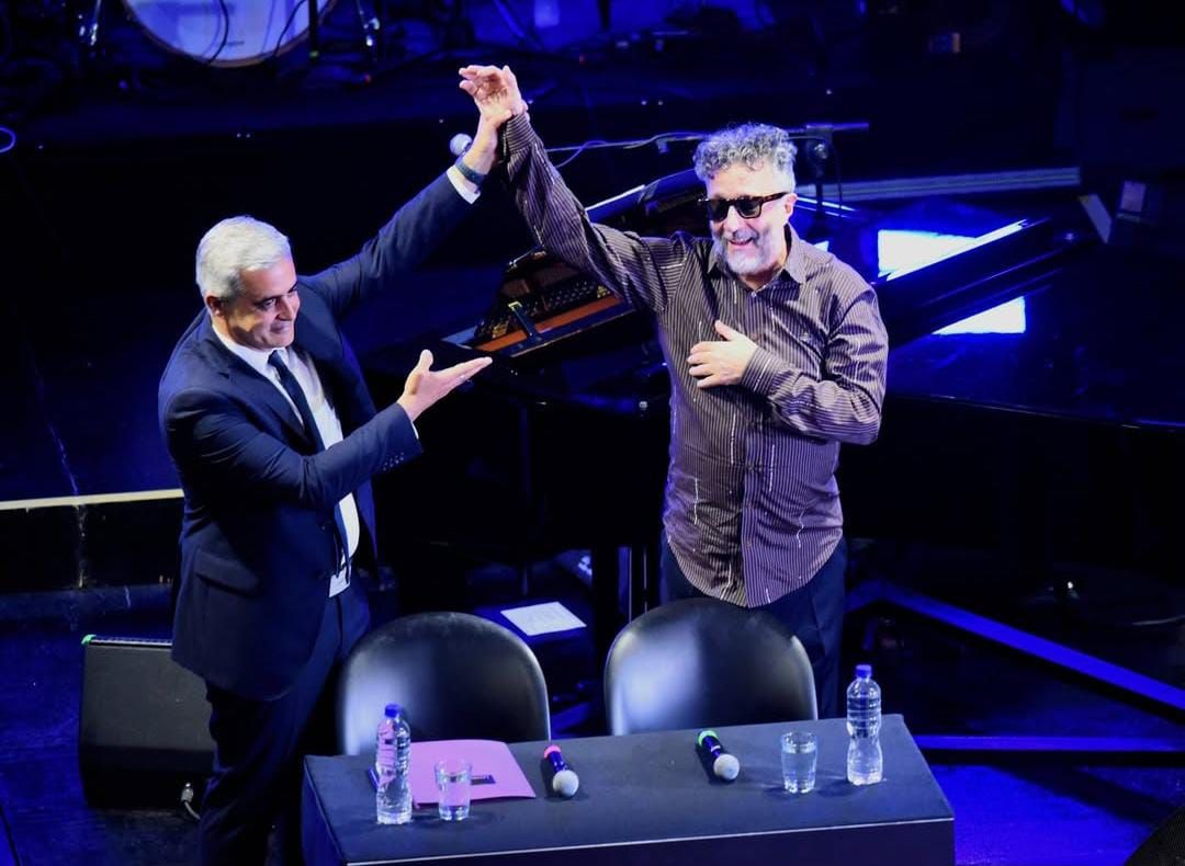 Profeta en su tierra: Fito P�ez fue reconocido como Doctor Honoris Causa de la UNR