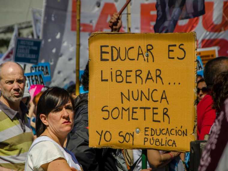 La Escuela Pública no puede estar sumergida en la pobreza