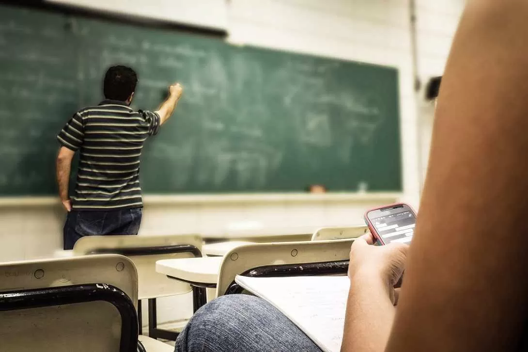 La inteligencia artificial responde; la escuela todavía tiene que escuchar