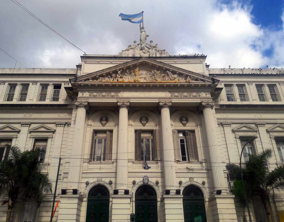 Cómo es la plataforma de IA que implementa Ciencias Económicas de la UBA para estudiar 