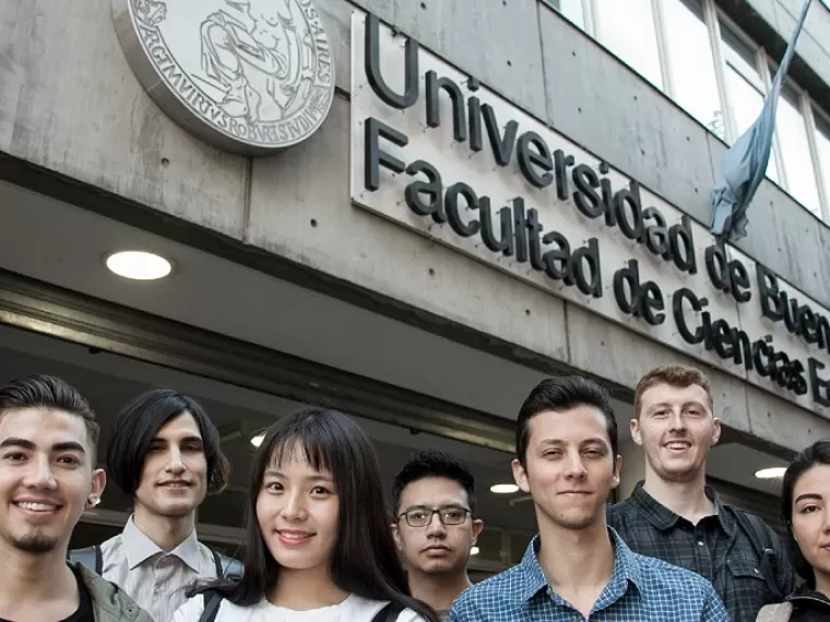 Cuáles son las cifras oficiales sobre estudiantes extranjeros en la Universidad