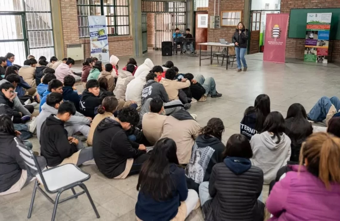 El ciberacoso es un tema que se aborda en las escuelas de la provincia. Foto: Gobierno de Salta.
