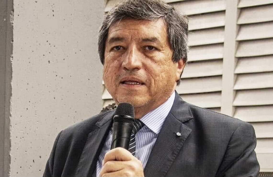 Aráoz: 