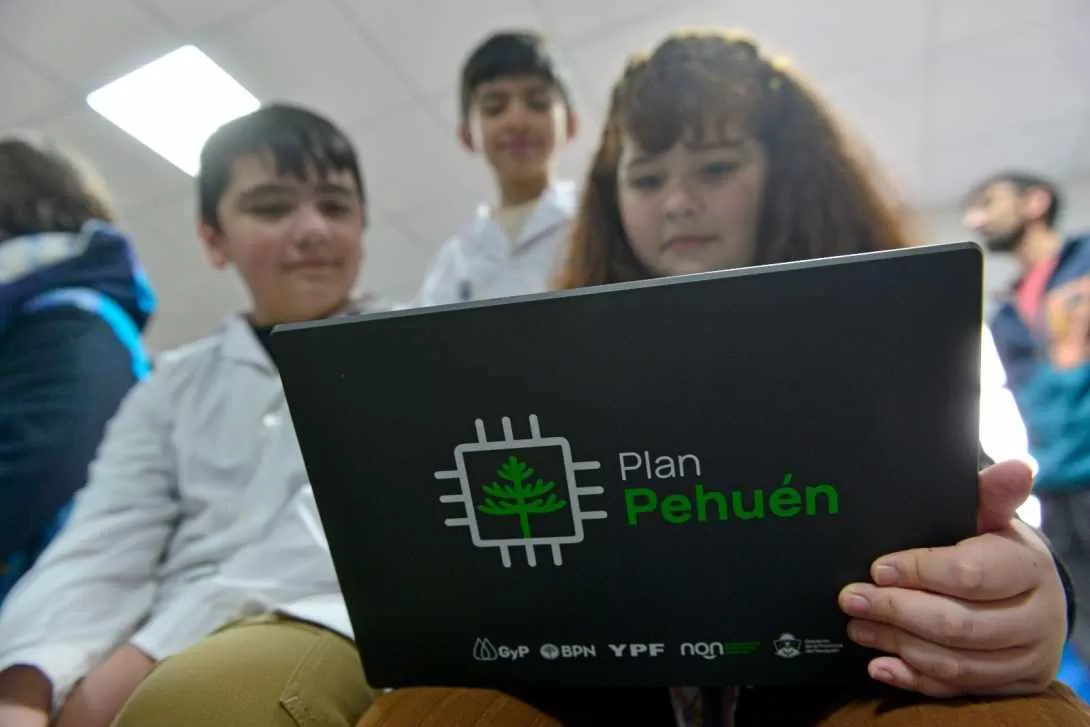 Con el Plan Pehuén, Neuquén busca igualar el punto de partida de la educación digital