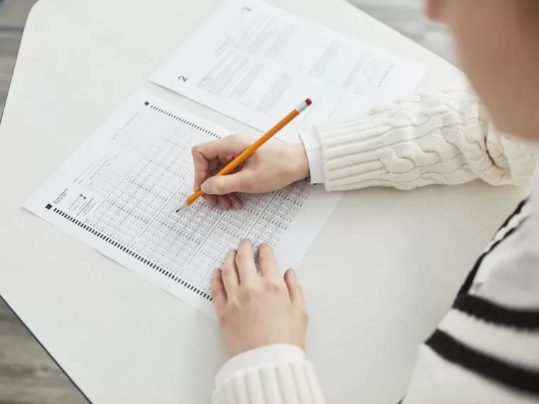 El Gobierno atribuye a las gestiones anteriores el retroceso en las pruebas PISA 2025