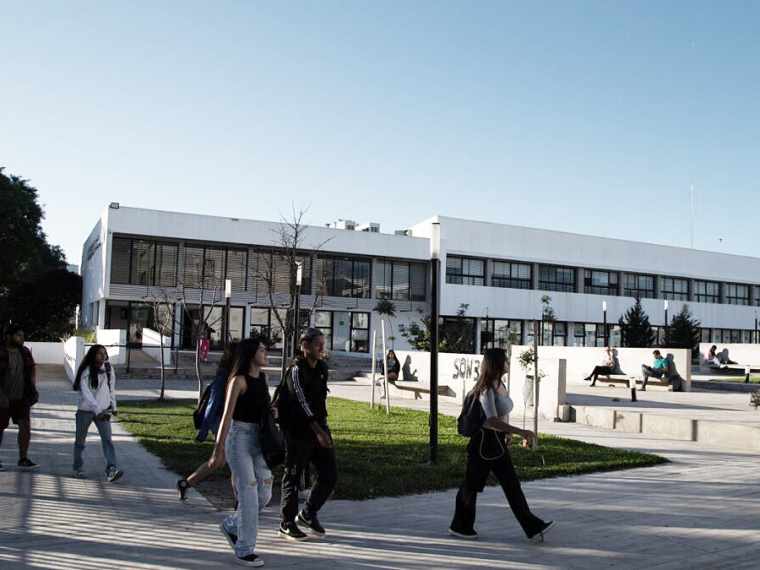 Cuáles son las universidades que abren su inscripción en el mes de octubre